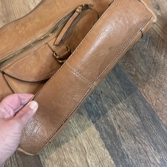 Fossil Leather Crossbody - Picture 4 of 10